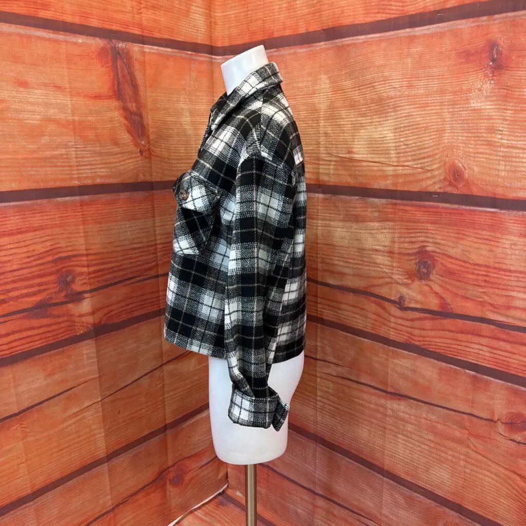 LOVE TREE BLACK WHITE PLAID SHIRT JACKET SIZE MEDIUM TCC