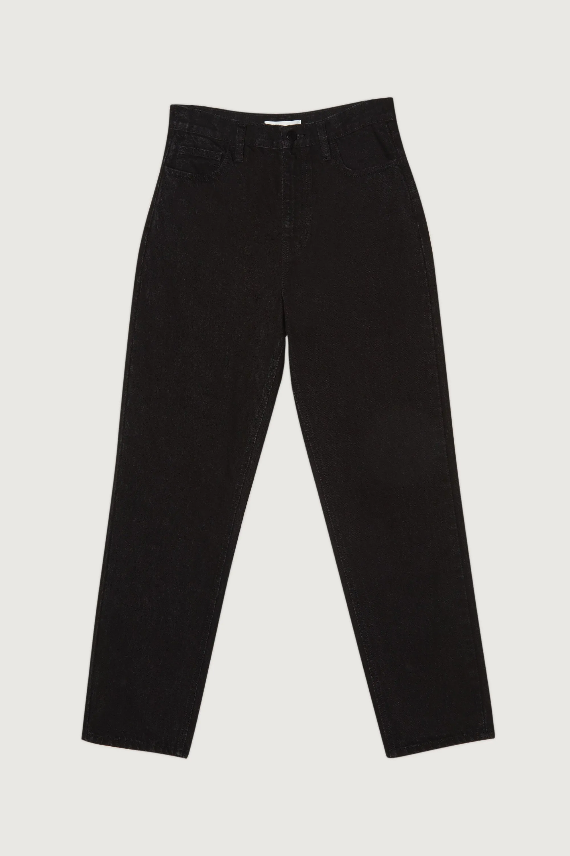 TAPERED BLACK JEANS