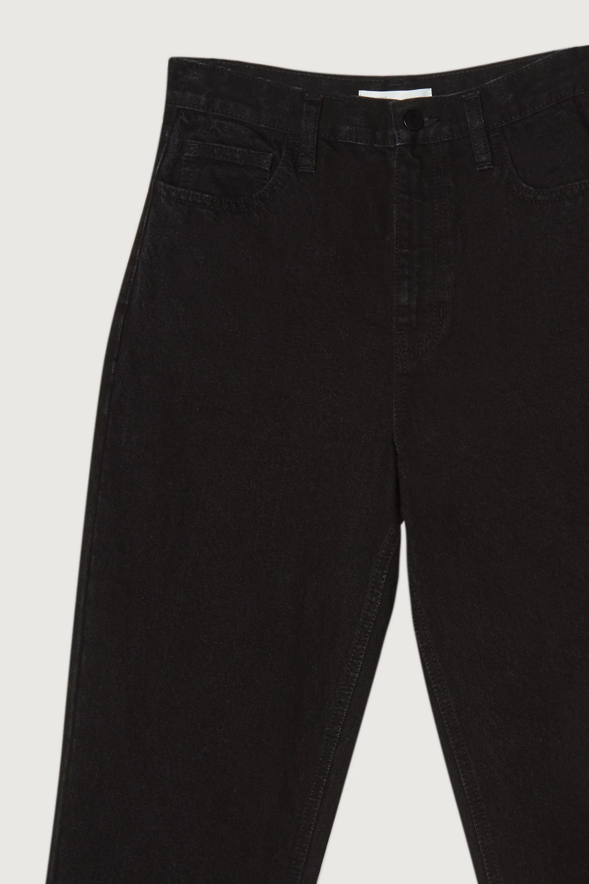 TAPERED BLACK JEANS